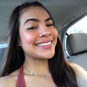 Meet your Posher, Lea